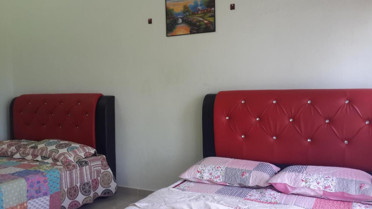 Daisyinn Budget Hotel Kuala Terengganu カンポン・ゴン・バダック エクステリア 写真