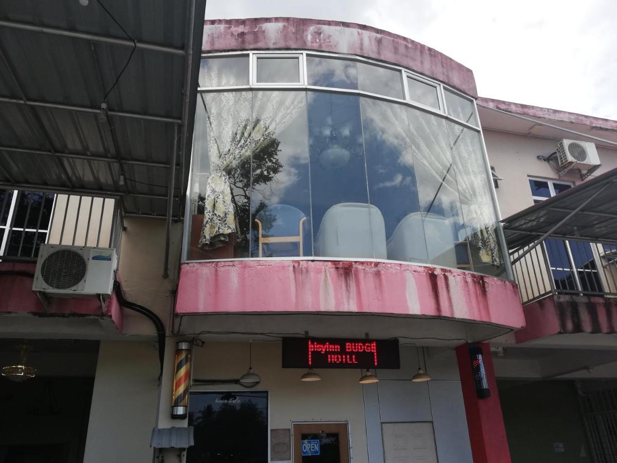 Daisyinn Budget Hotel Kuala Terengganu カンポン・ゴン・バダック エクステリア 写真